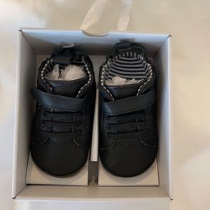 Robeez Black Leather Baby Shoes - NEW